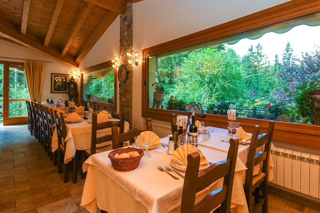 Albergo la pigna Borno Valle Camonica bg ristorante b